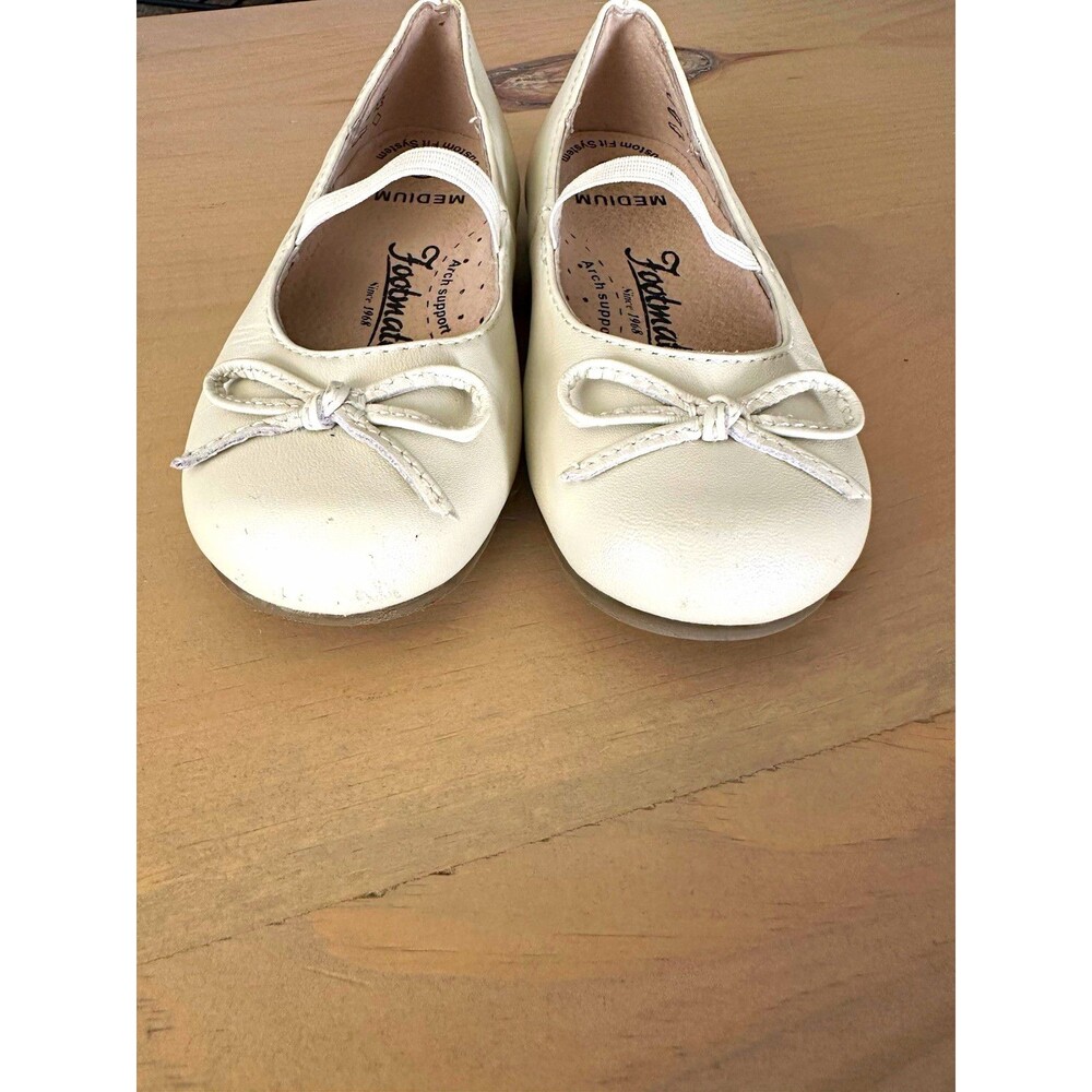 Footmates Girls Size 8M cream Ballet Flats Bow Slip On Round Toe Arch Support